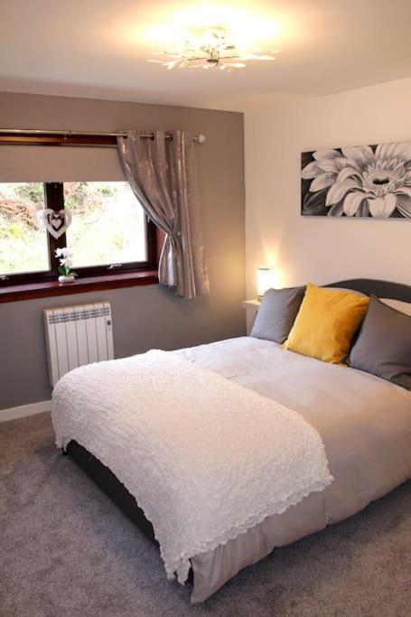 Premium Ground Floor Apartment, Near Fort William Town Centre Екстериор снимка